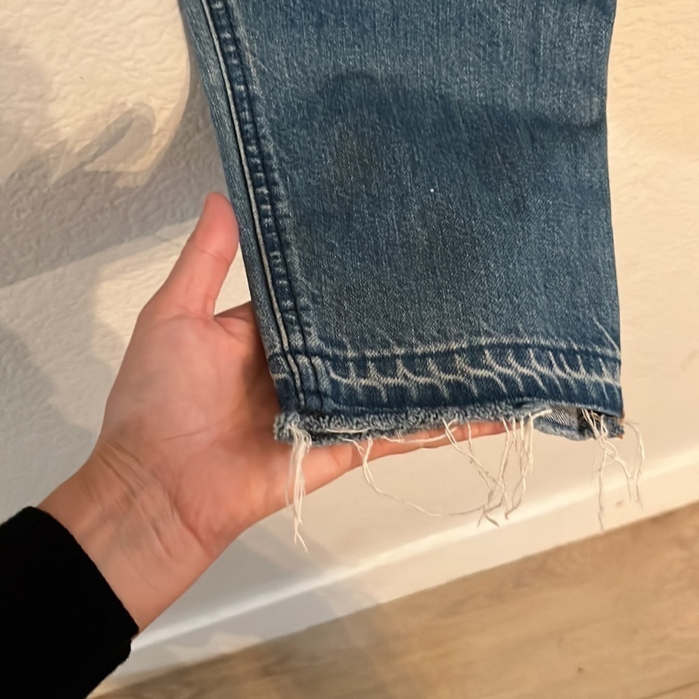 Abercrombie & Fitch Signature Distressed Jeans - Picture 3 of 5